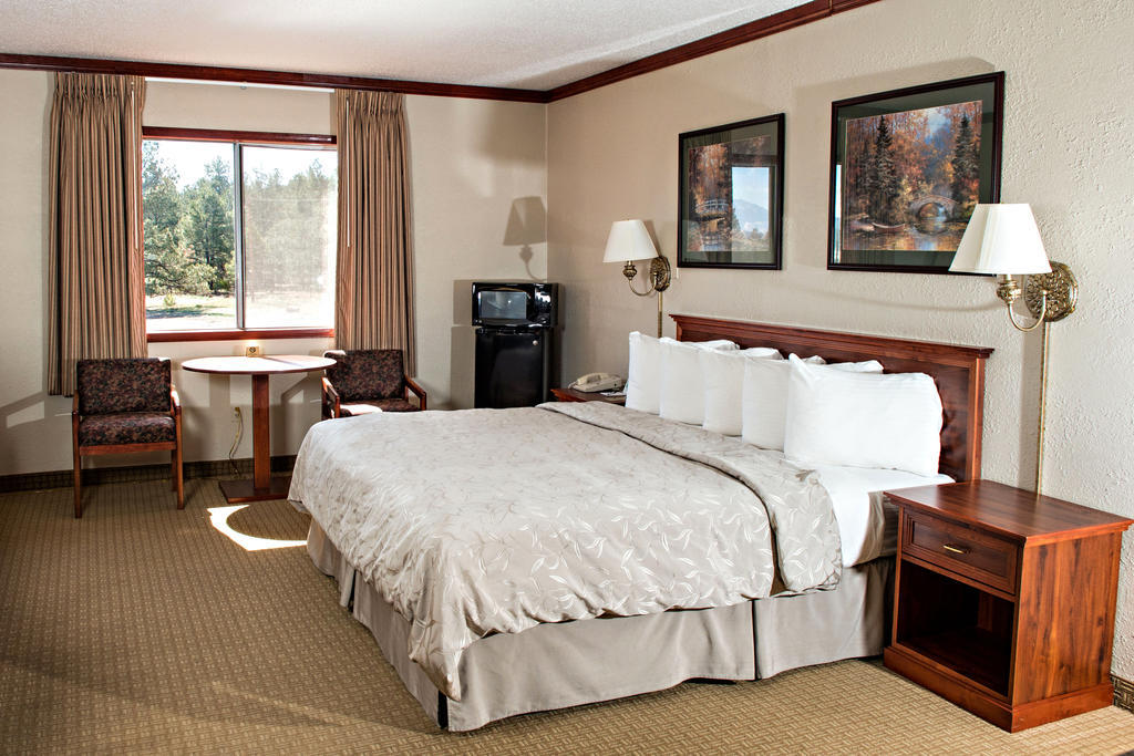 Mountain Ranch Resort At Beacon Hill Williams Room photo