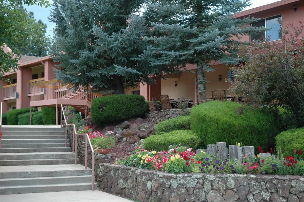 Mountain Ranch Resort At Beacon Hill Williams Exterior photo