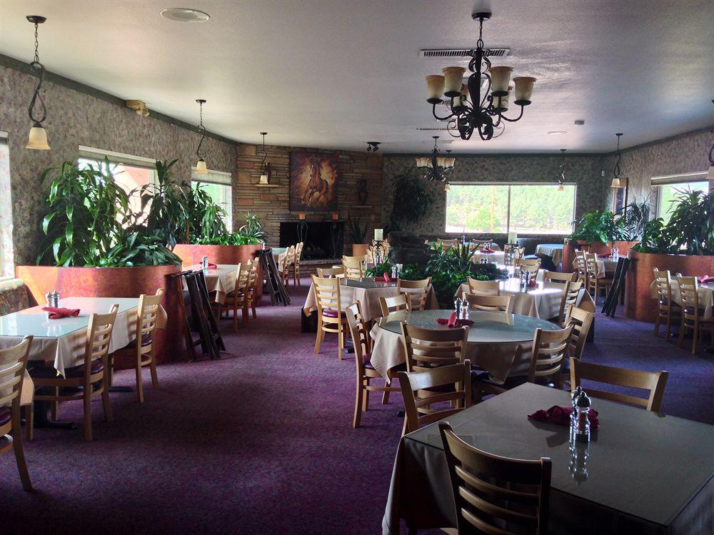 Mountain Ranch Resort At Beacon Hill Williams Exterior photo
